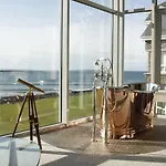 Armada Hotel