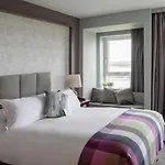 Armada 4*